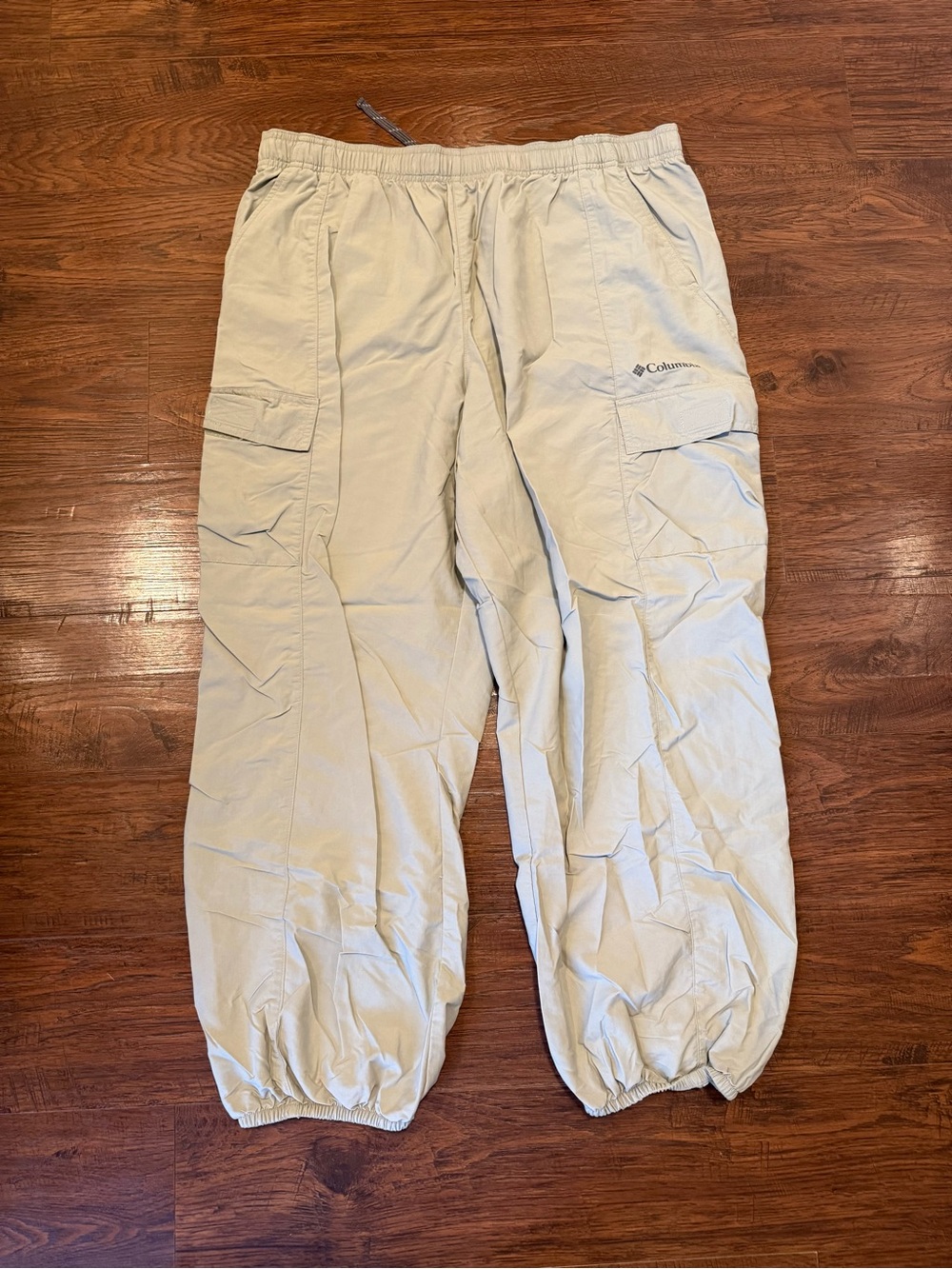 Columbia Women’s Sage Green Cargo Pants with Elastic Waist & Cuffs